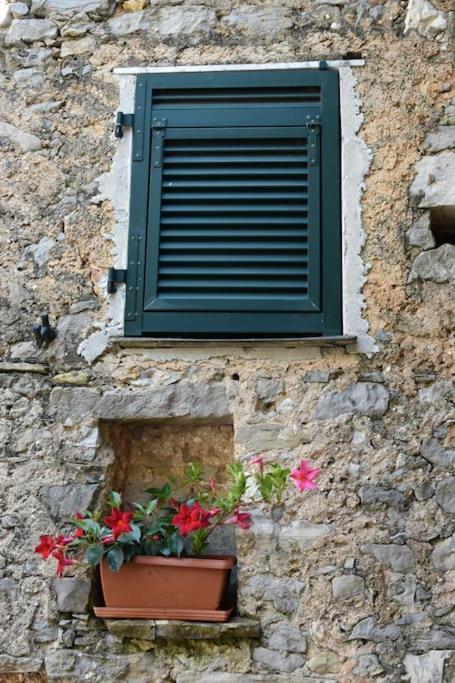 Casa Nel Borgo Antico Quaratica Exterior foto