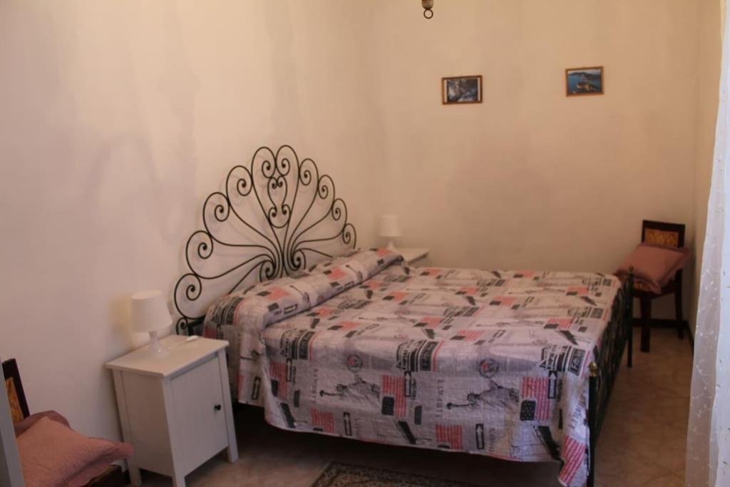 Casa Nel Borgo Antico Quaratica Exterior foto